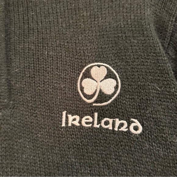 Men's Shamrock Logo Green Quarter Zip Pullover Irish Wool Sweater, Size Small - Picture 4 of 8